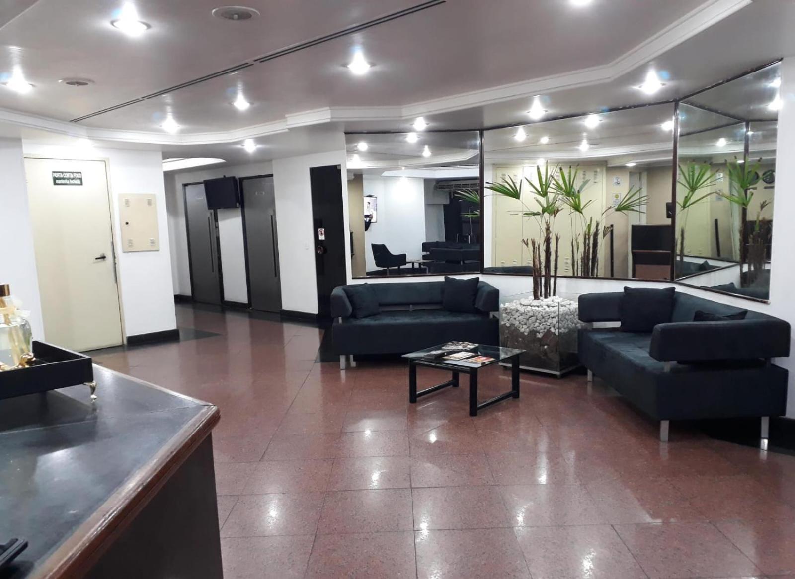 Apart Nobre Prox Feirinha Liberdade, Hakka Eventos, Hospitais E Metro Com Estacionamento — Photos 1